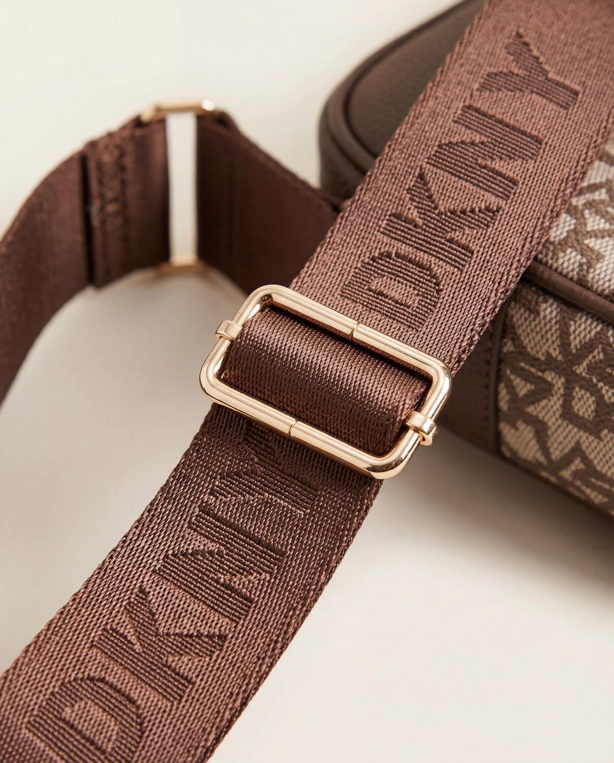 Sac chocolat — bandoulière